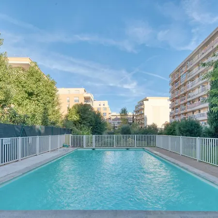 アパート A C 2bdr 6p Flat Just Two Minutes From The Beach! アンティーブ